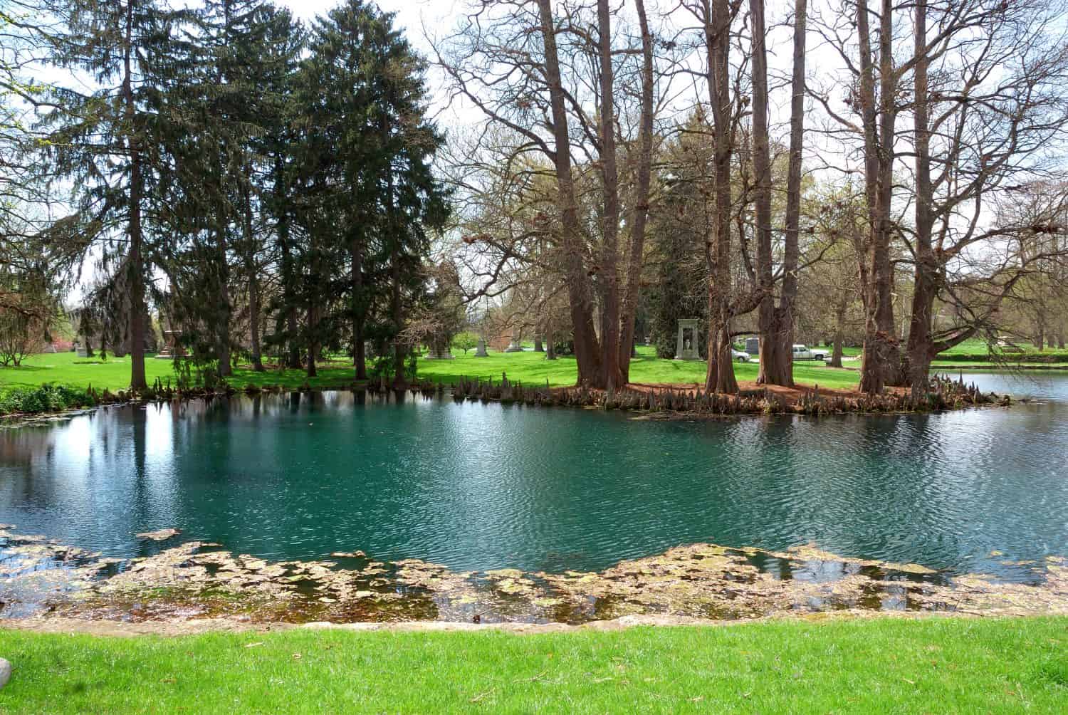 Cimitero di Spring Grove a Cincinnati;  Ohio - Fondato nel 1845, Spring Grove è il secondo cimitero più grande degli Stati Uniti.