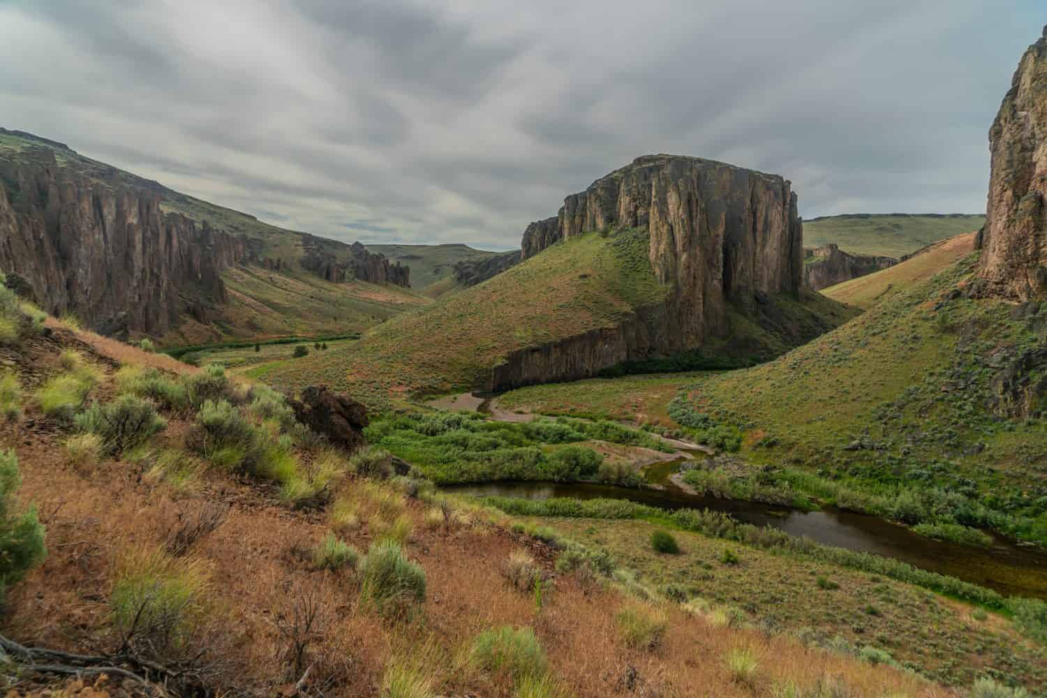 Owyhee Canyonlands Oregon Paesaggio a Five Bar - Owyhee River e West Fork Little Owyhee River Giunzione tra Owyhee Canyon e Louse Canyon