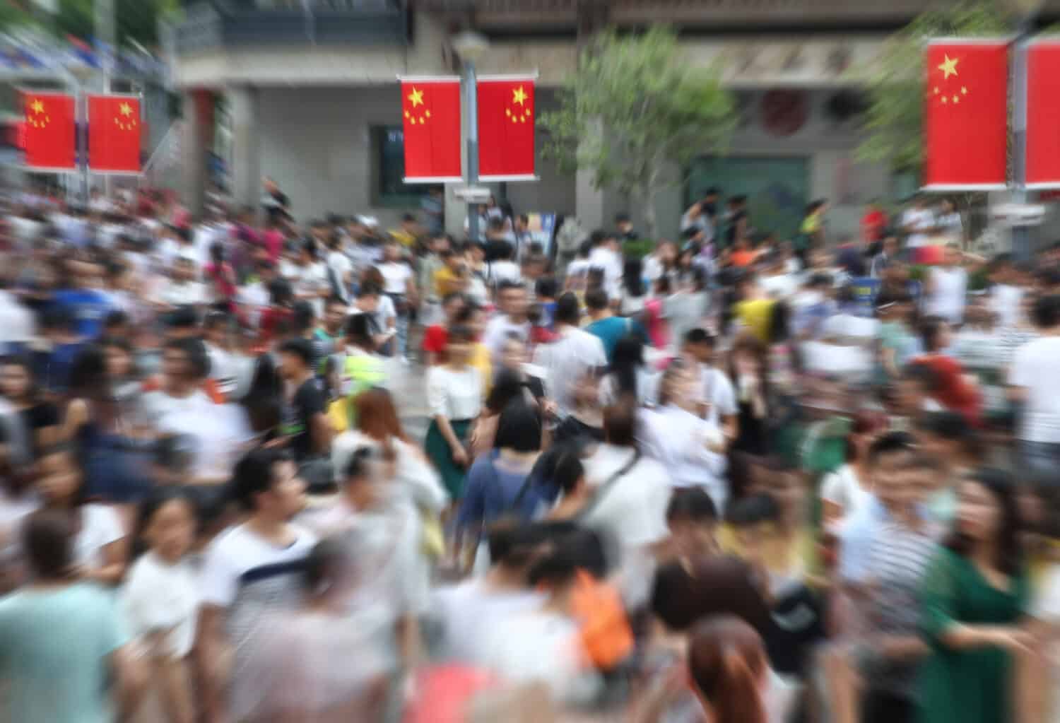 La folla a Shenzhen, in Cina
