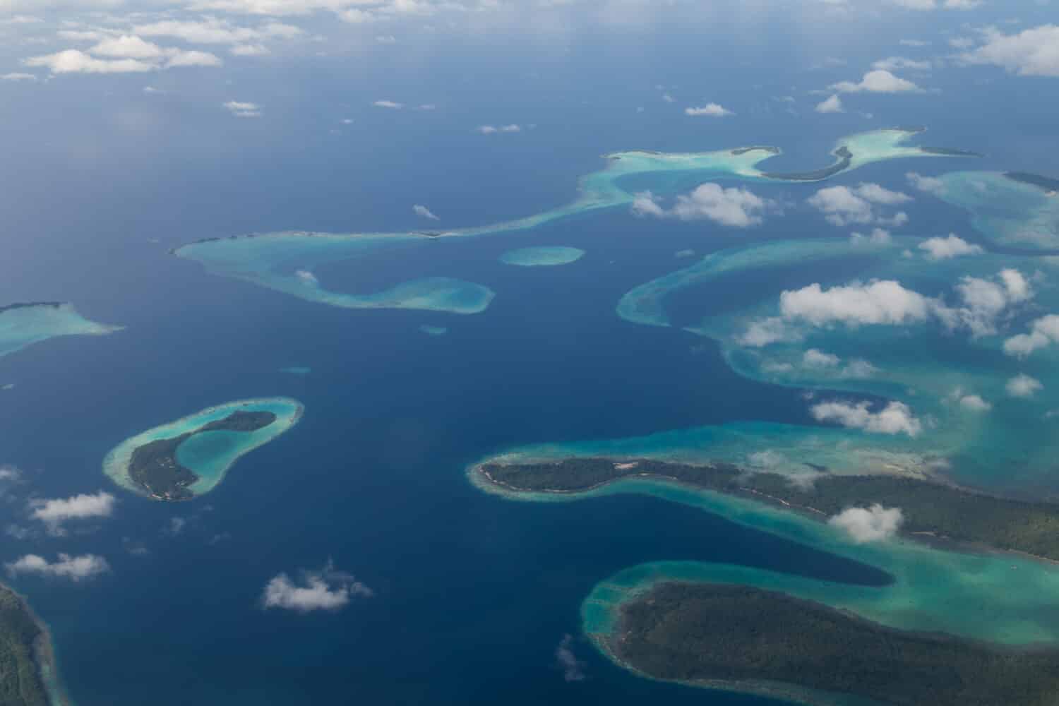 Fotografia aerea di piccole isole nelle Isole Salomone.