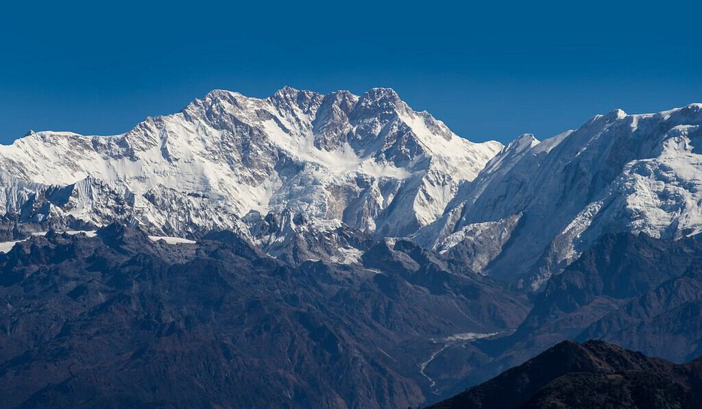 Kangchenjunga, scritto anche Kanchenjunga, è la terza montagna più alta del mondo, il Nepal