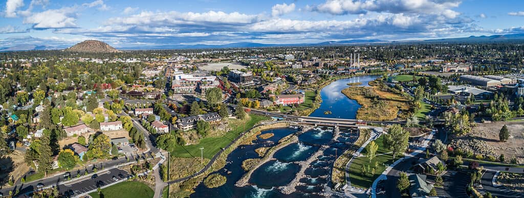 Una veduta aerea del Bend, Oregon Whitewater Park