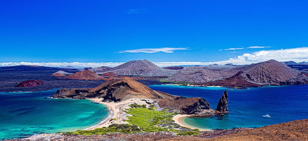 Isole Galapagos, Ecuador Un luogo considerato un paradiso per i viaggiatori avventurosi.  Qui c'è diversità naturale, sia isole grandi che piccole o tutti i tipi di animali solo rari