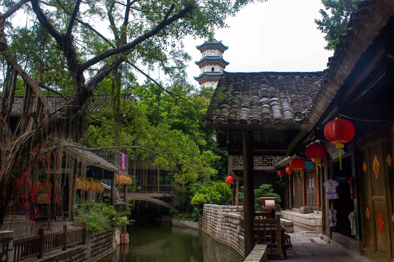 Un esempio di edifici tradizionali cinesi a Shenzen in Cina