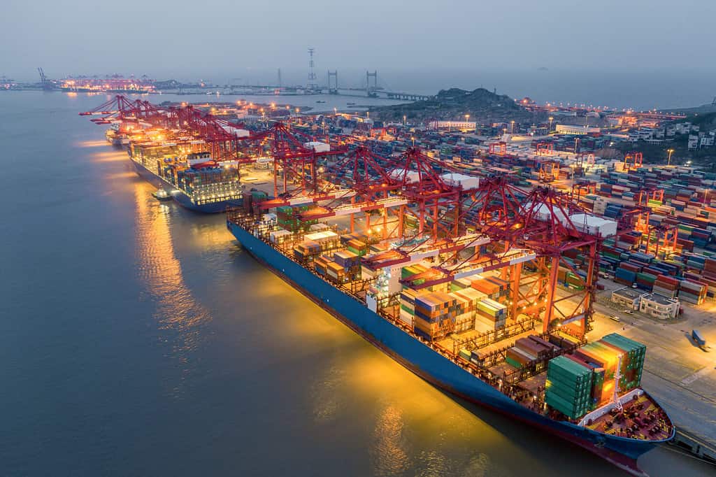 porto di shanghai yangshan al crepuscolo