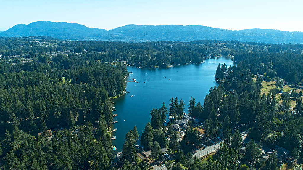 Vista aerea del lago Pine Sammamish Washington USA