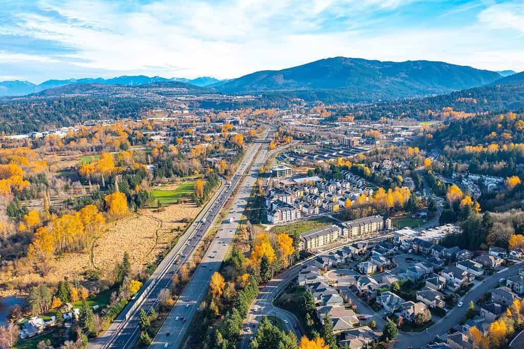 Antenna del centro di Issaquah in autunno