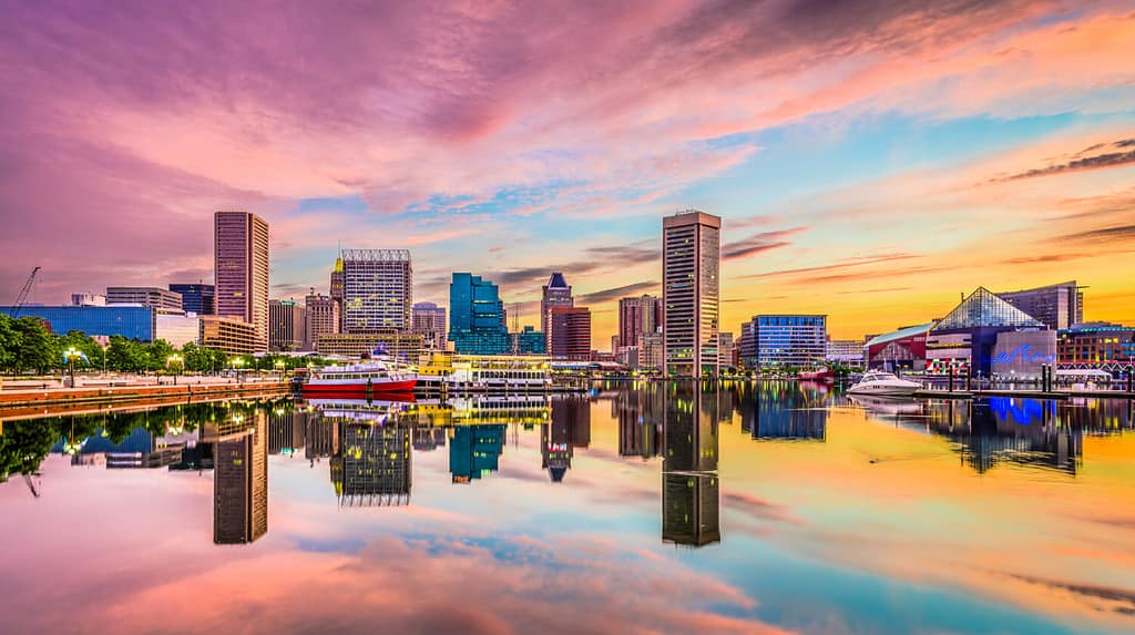 Baltimora, Maryland, Stati Uniti d'America skyline sul porto interno.