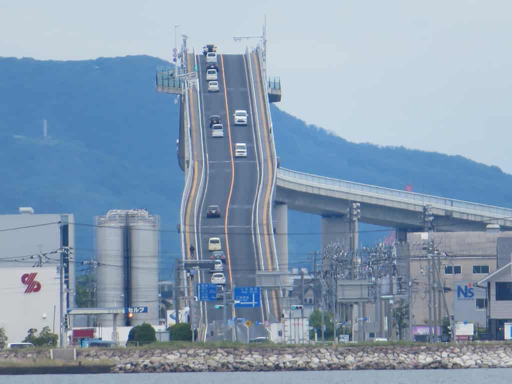 Ponte Eshima Ohashi in Giappone