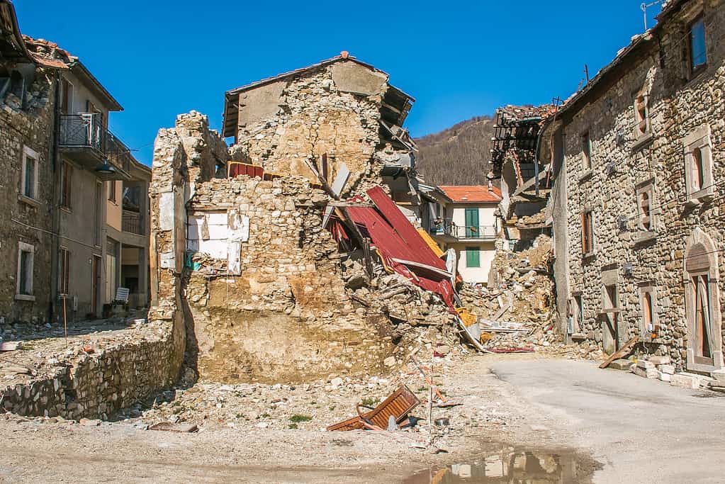 Gli effetti del formidabile terremoto del centro Italia nello storico borgo montano