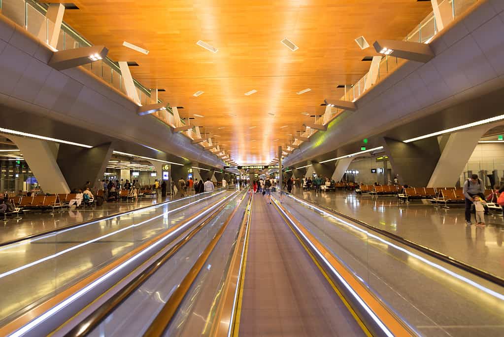 Moderno aeroporto del Medio Oriente