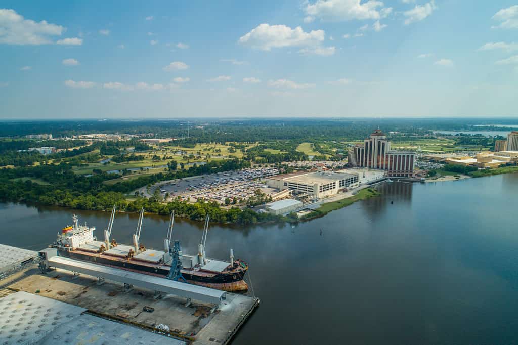 Immagine aerea del drone del lago Charles Louisiana