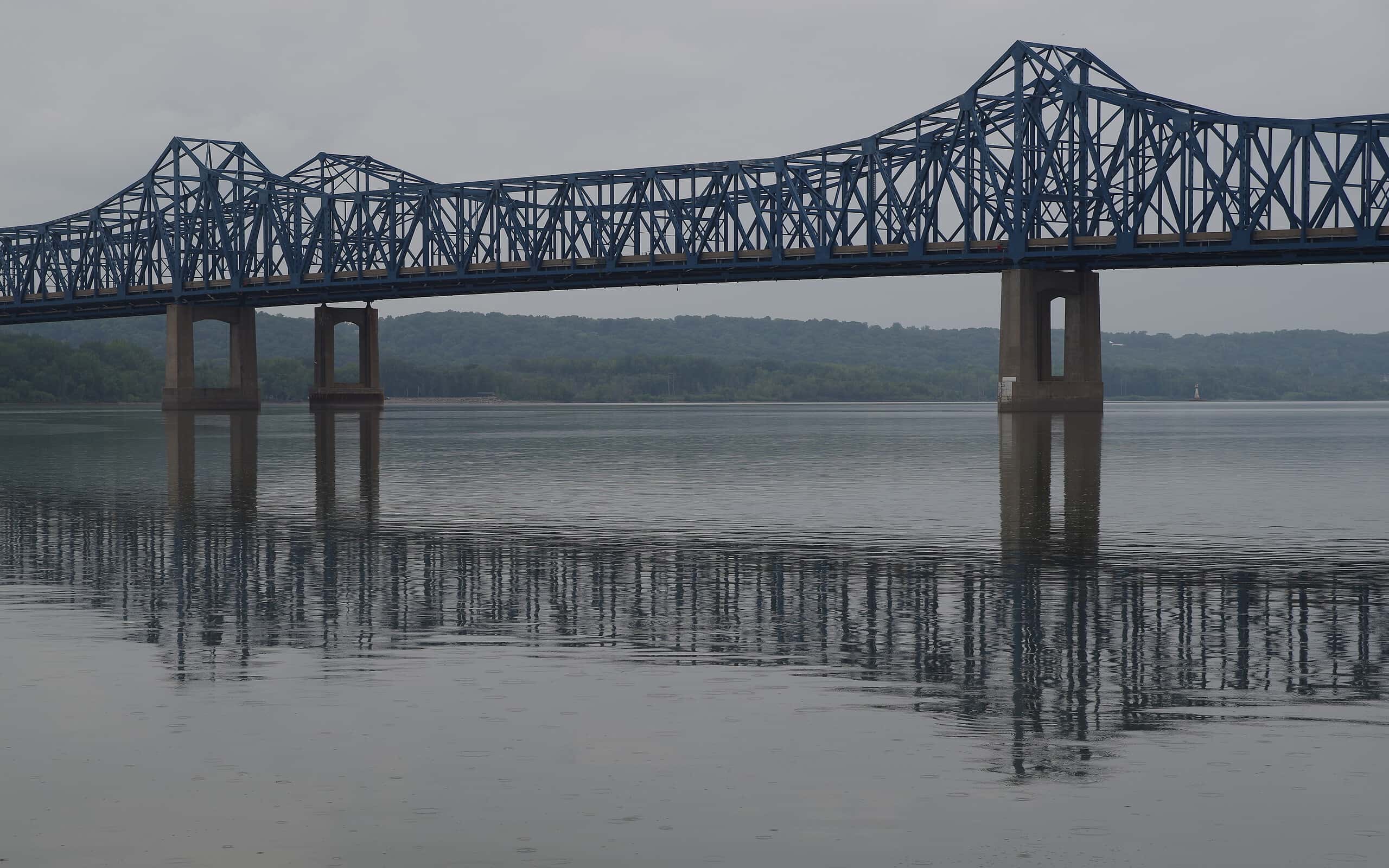 McClugage Bridge: il sesto dei 15 ponti più lunghi dell'Illinois