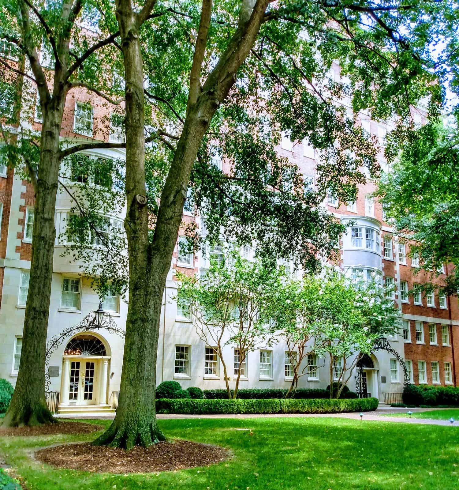 Una bellissima giornata nel campus della Emory University di Atlanta, Georgia.