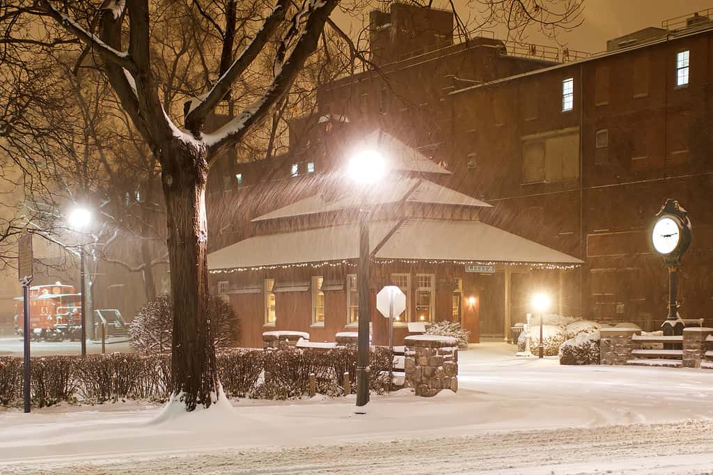 Nevica alla Vecchia Stazione Ferroviaria