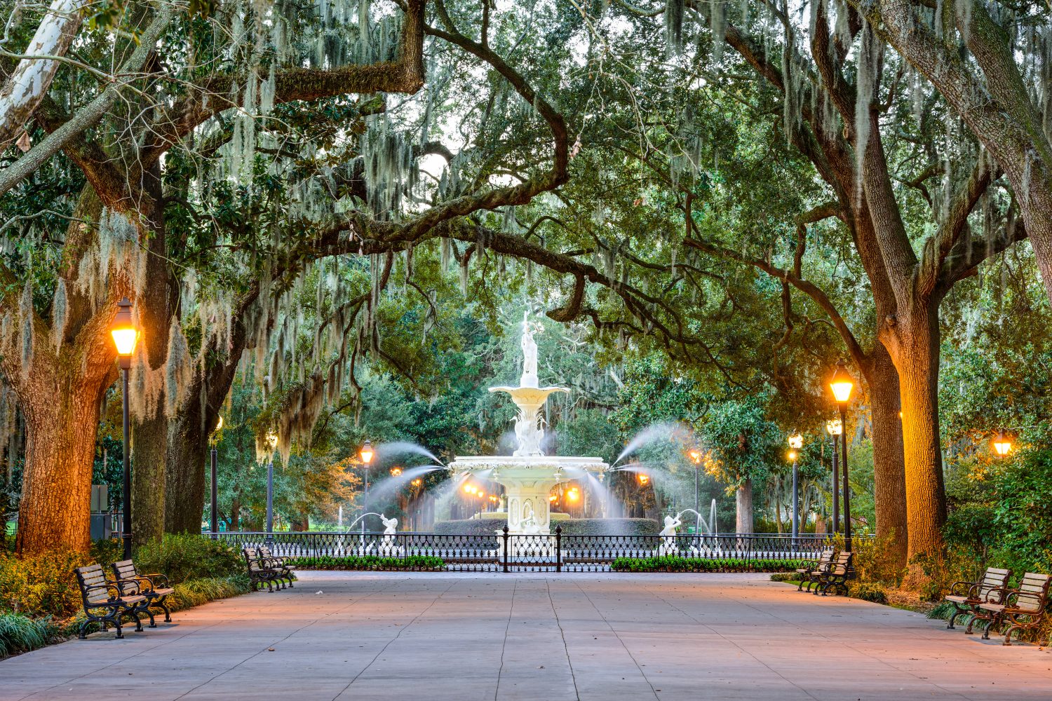 Savannah, Georgia, Stati Uniti alla fontana del Forsyth Park.