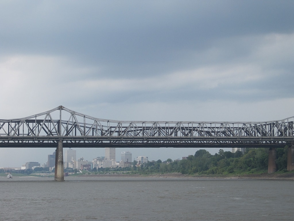 Memphis e Arkansas Bridge a Memphis TN