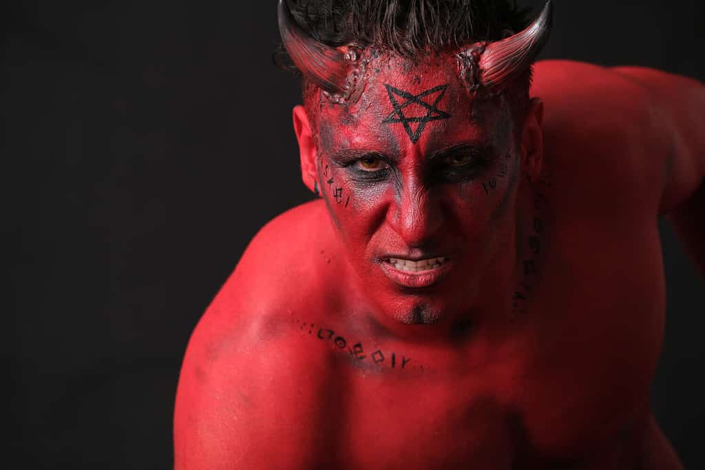 Confezione da sei emozioni arrabbiate di Satana Diavolo