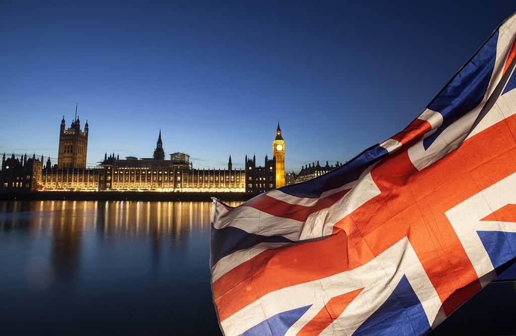 Elezioni generali, Londra, Regno Unito - bandiera dell'Union Jack e Big Ben sullo sfondo, Londra, Regno Unito