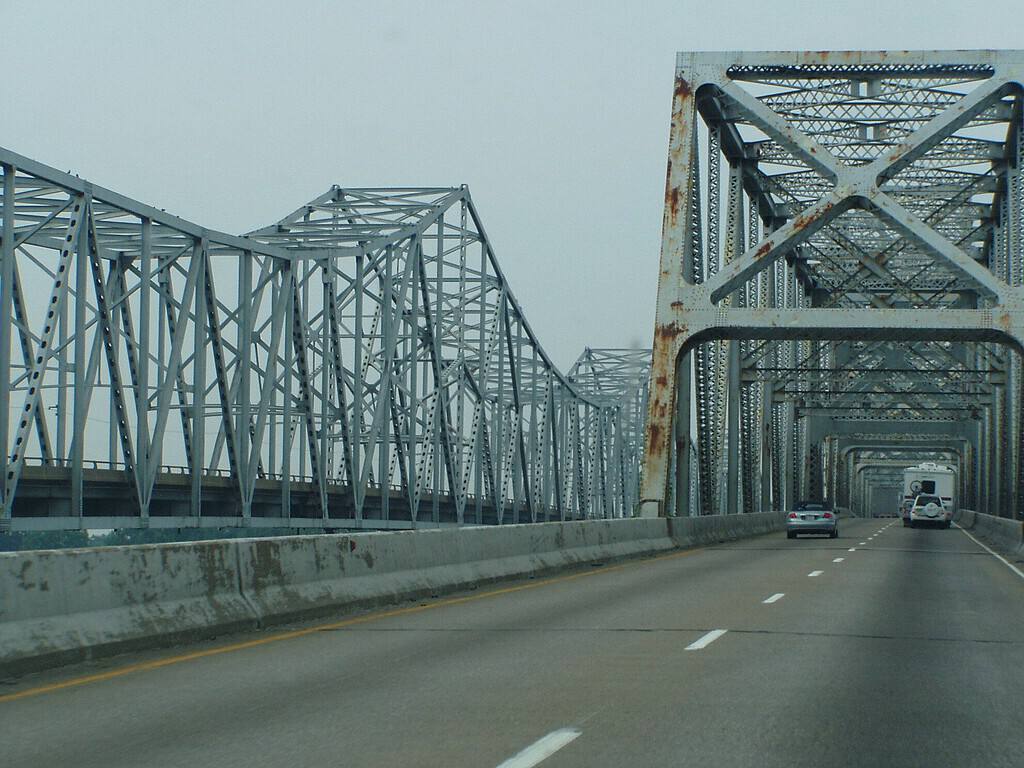 Ponti gemelli tra Henderson, KY e Indiana: il ponte più lungo del KY