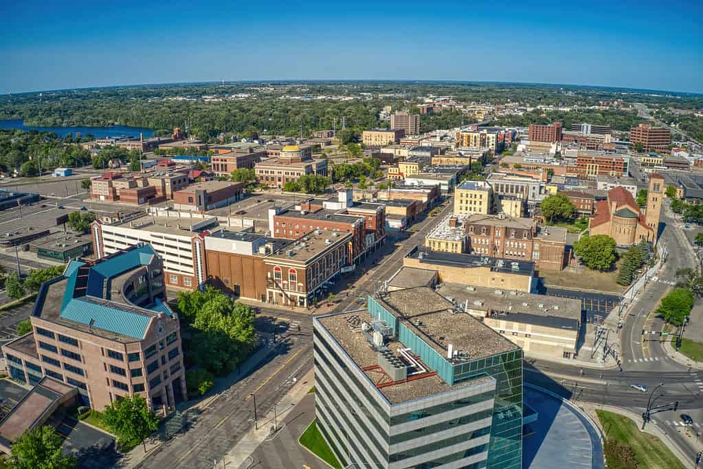 Veduta aerea del centro di St. Cloud, Minnesota durante l'estate