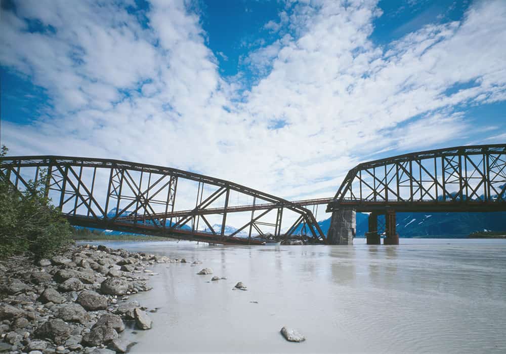 Danni al Mile Glacier Bridge