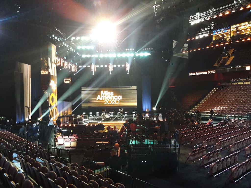 Il concorso di Miss America 2020 si è svolto alla Mohegan Sun Arena.