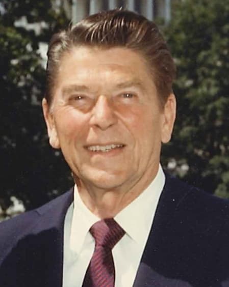 Ronald_Reagan_1980_(ritagliato)