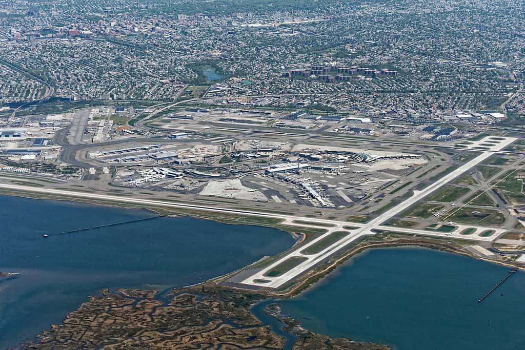 Veduta aerea dell'aeroporto JFK di New York