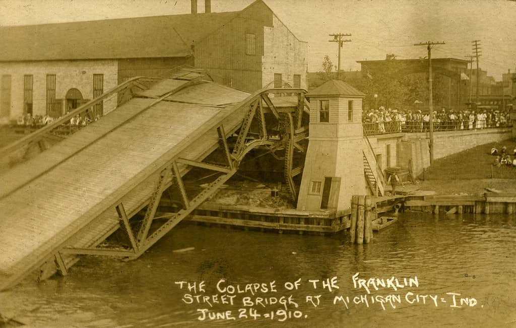 Crollo del Franklin Street Bridge nell'Illinois 1910