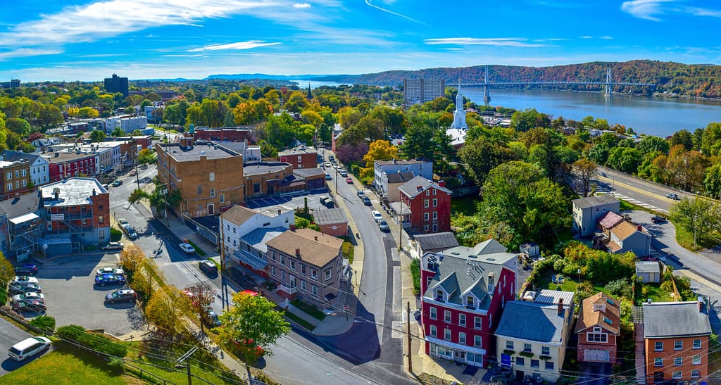 Vista di Poughkeepsie dalla passeggiata sull'Hudson