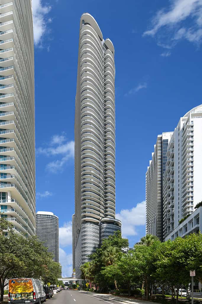 Il Brickell Flatiron è uno degli edifici più alti di Miami.