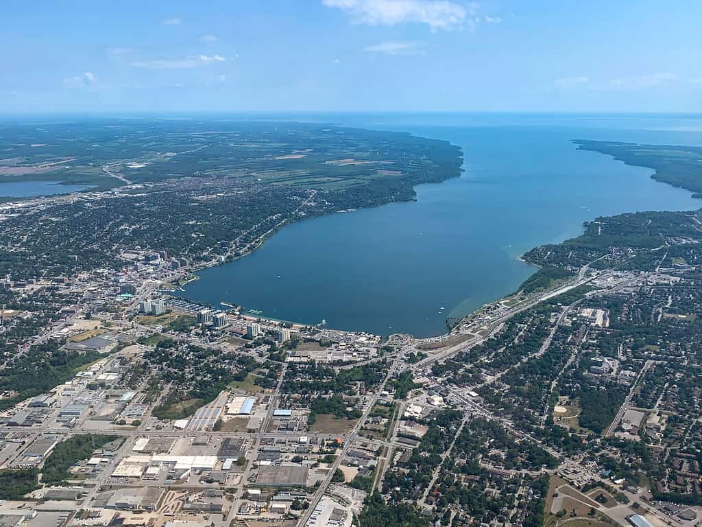 Bari Ontario dall'aria