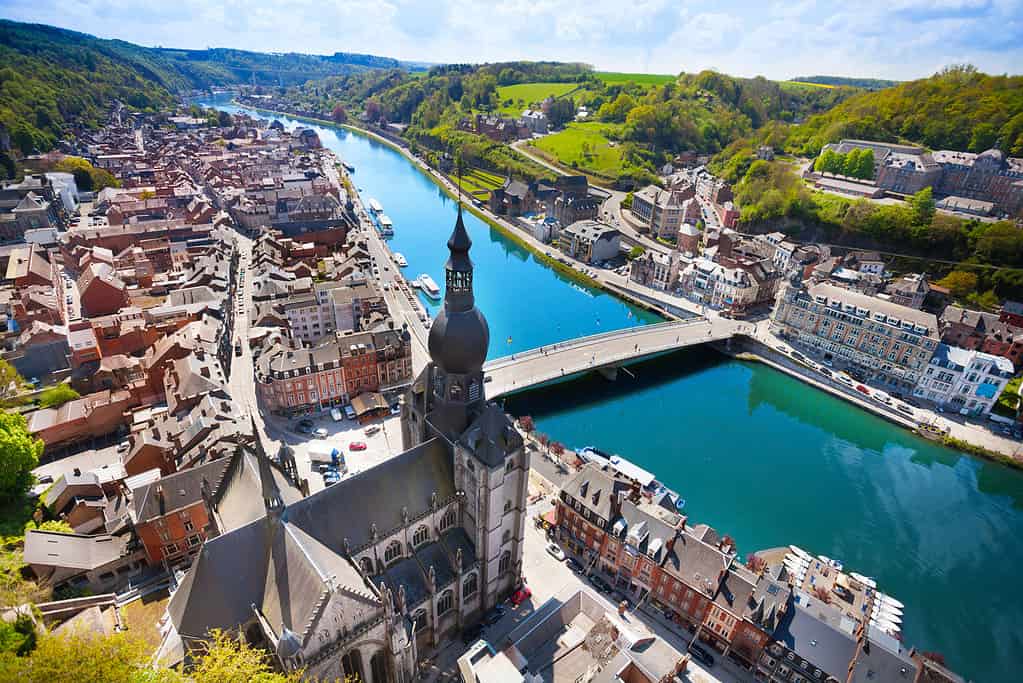 La vista dall'alto del ponte Pont Charles de Gaulle