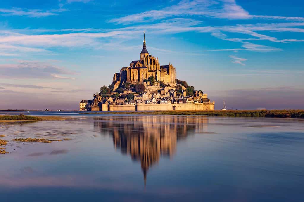 Mont Saint Michel, un'isola magica sormontata da un'abbazia che sfida la gravità