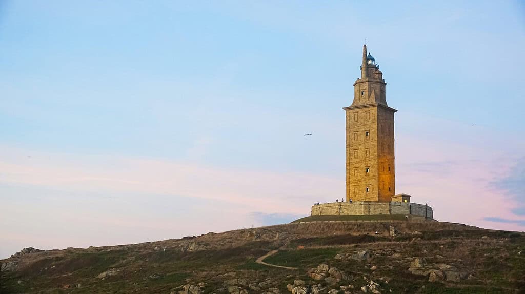 Torre d'Ercole a La Coruña al tramonto