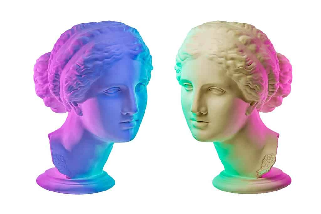 Statua della Venere di Milo. Immagine neon colorata con concept creativo con la testa di Venere o Afrodite, scultura greca antica. Stile artistico webpunk, vaporwave e surreale. Isolato su bianco.